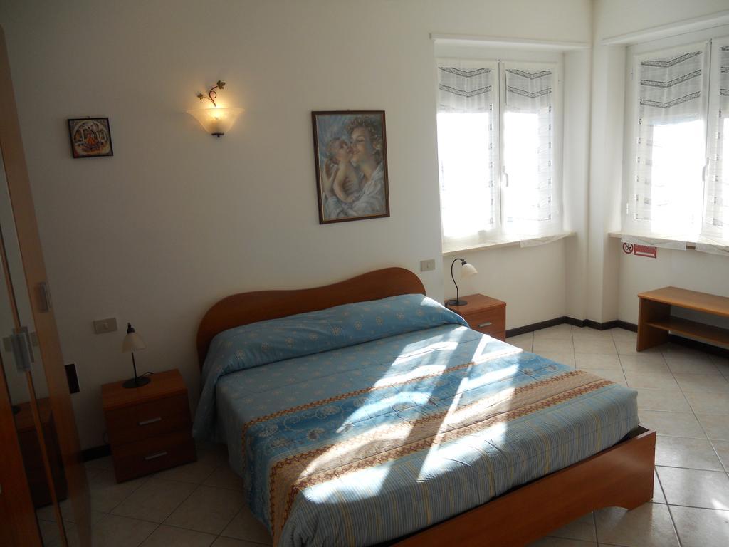 B&B Home Sweet Home Diano Marina Habitación foto